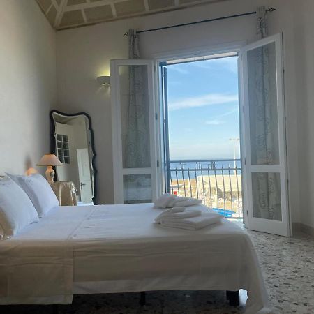 La Camera Sul Porto Hotel Маретимо Екстериор снимка